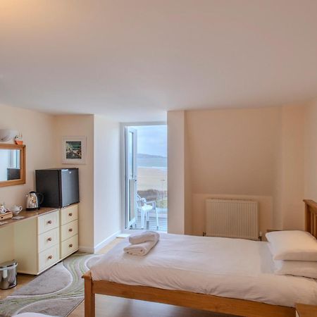 The Penellen Guest Accommodation Room Only Хейл Екстериор снимка